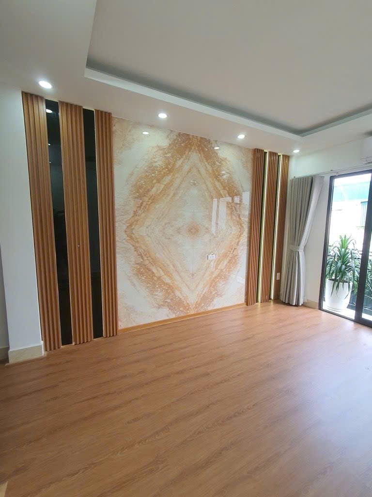 VĨNH HƯNG, HOÀNG MAI - 60m2 5T THANG MÁY - CÁCH PHỐ 20M -THÍCH HỢP ĐẦU TƯ